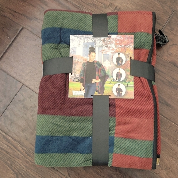 Ladies Reversible Poncho - Picture 3 of 5